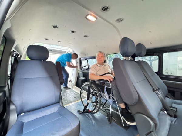 胜亿配资 普陀区：爬楼机、福祉车体验如何？如何申请？记者全流程体验→